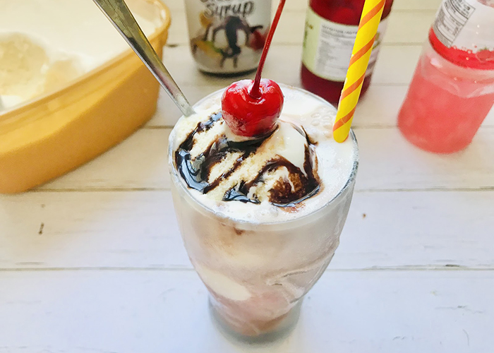 Strawberry Float, My Love!